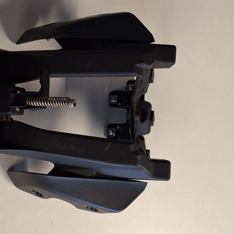 YAMAHA MT 125 (14/19) support compteur